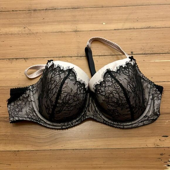 Dita Von Teese Bra. Size 40D. - Picture 3 of 15